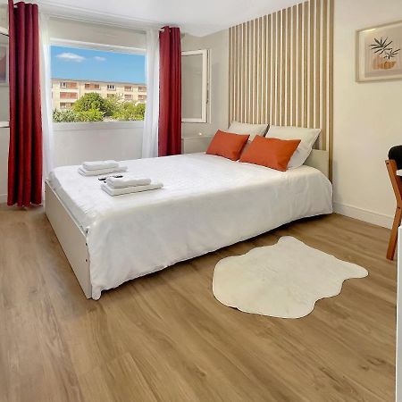Apartament Le Petit Melun Zewnętrze zdjęcie